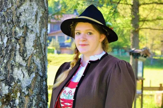 Sandra-Klapeer Sandra-Klapeer